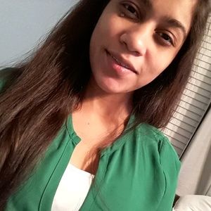 Meet your Posher, Ebony